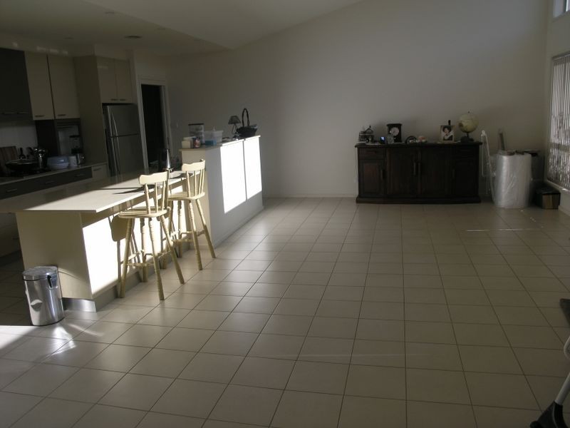 8 Polilight Street, Dunlop ACT 2615