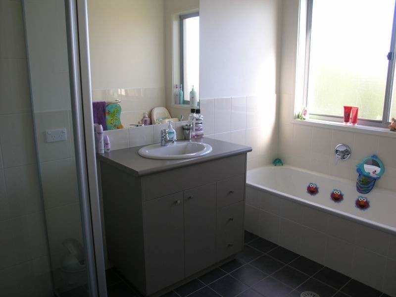 8 Polilight Street, Dunlop ACT 2615