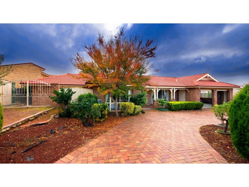 18 Feathertop Street, Palmerston ACT 2913