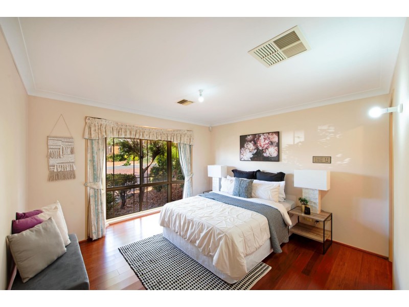 18 Feathertop Street, Palmerston ACT 2913