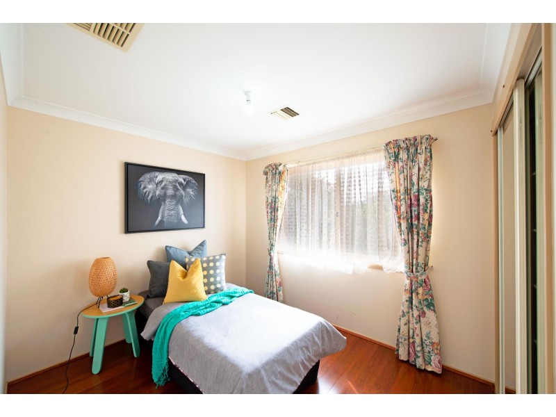 18 Feathertop Street, Palmerston ACT 2913