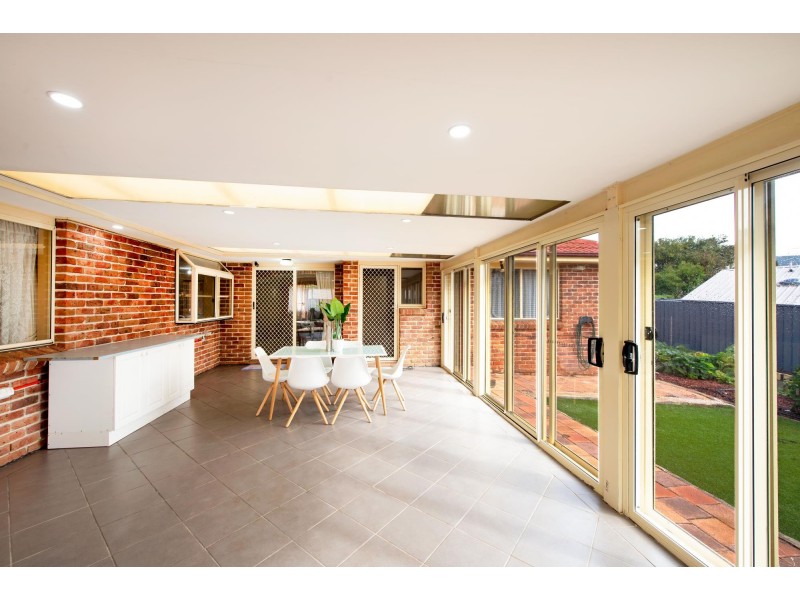 18 Feathertop Street, Palmerston ACT 2913