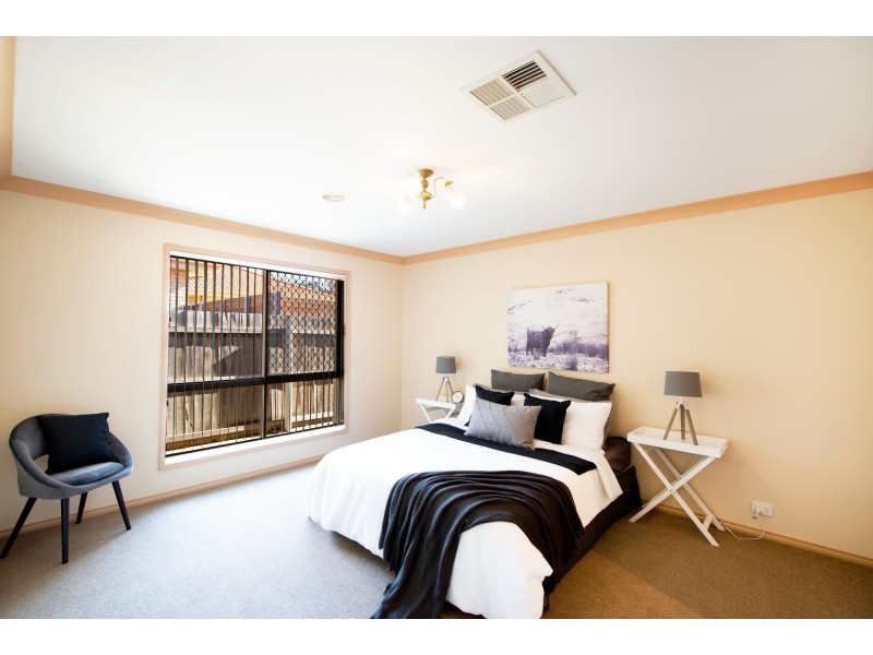 7 McHenry Street, Amaroo ACT 2914