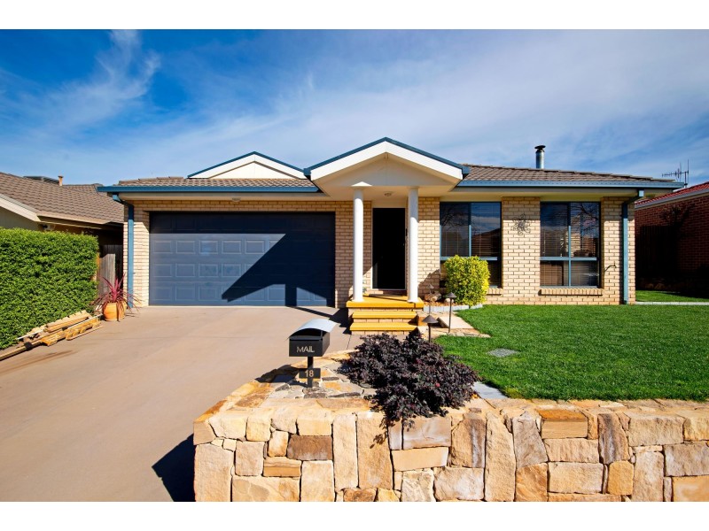 18 Clarendon Street, Amaroo ACT 2914