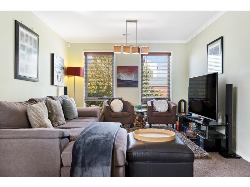 25 Nancy Cato Street, Franklin ACT 2913