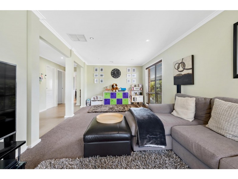 25 Nancy Cato Street, Franklin ACT 2913