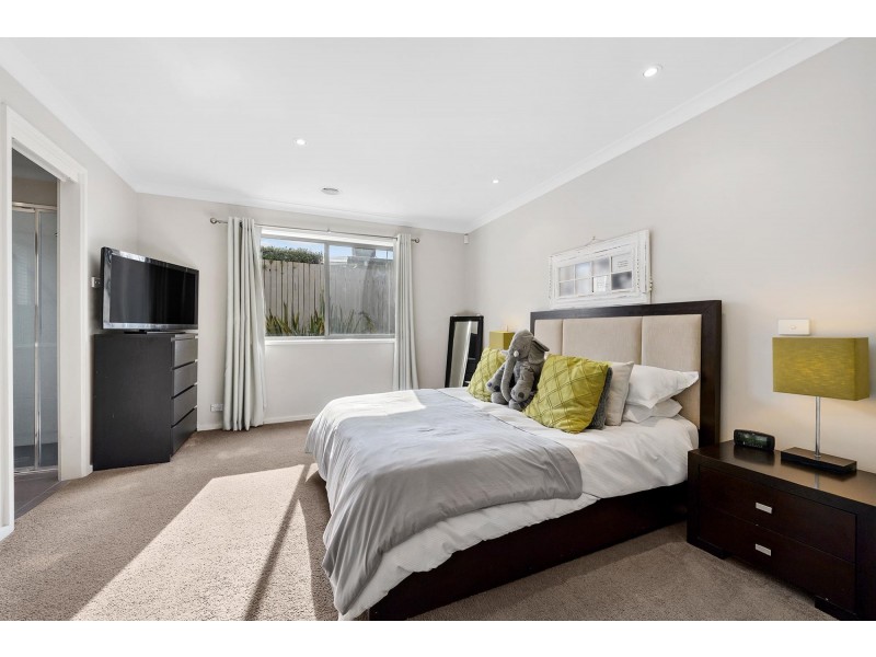 25 Nancy Cato Street, Franklin ACT 2913
