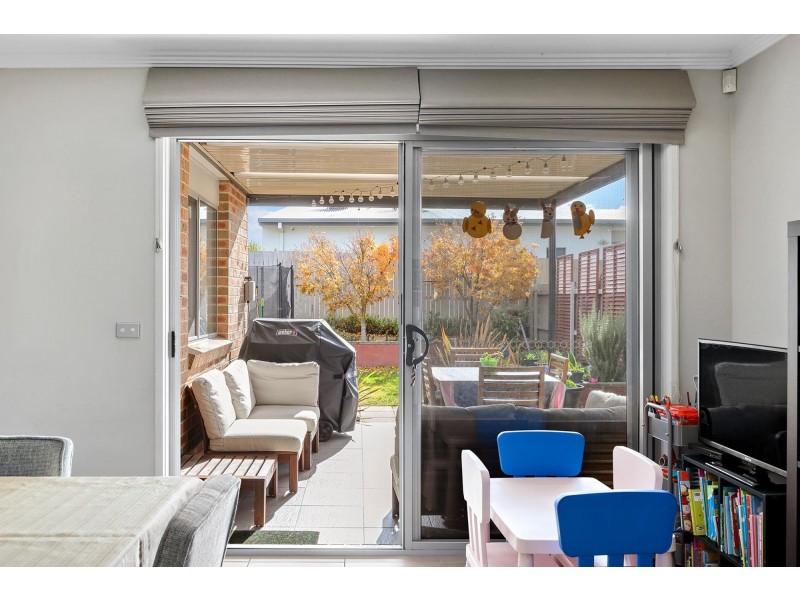 25 Nancy Cato Street, Franklin ACT 2913