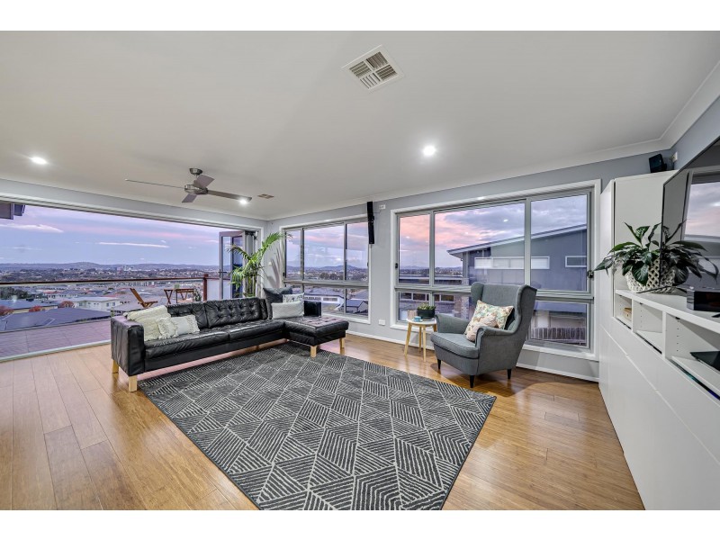 102 Wighton Terrace, Casey ACT 2913