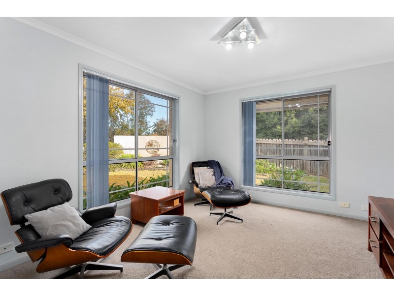 52 Sugarloaf Circle, Palmerston ACT 2913