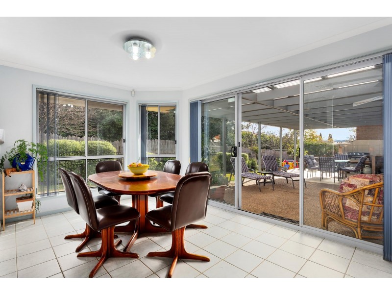 52 Sugarloaf Circle, Palmerston ACT 2913