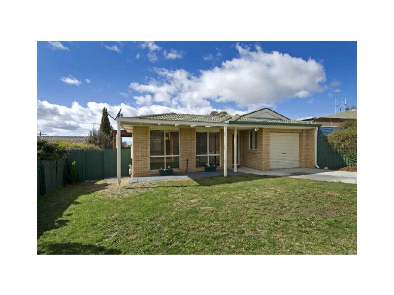 5 Yerrabi Place, Ngunnawal ACT 2913