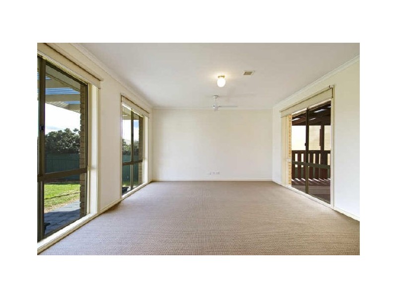 5 Yerrabi Place, Ngunnawal ACT 2913