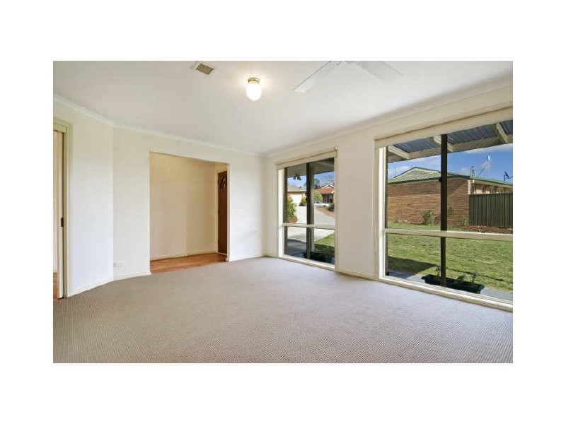 5 Yerrabi Place, Ngunnawal ACT 2913