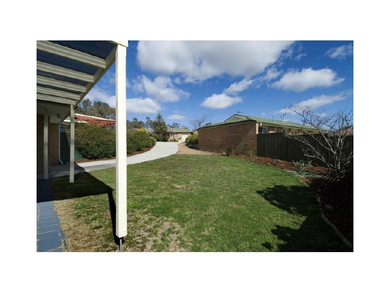 5 Yerrabi Place, Ngunnawal ACT 2913