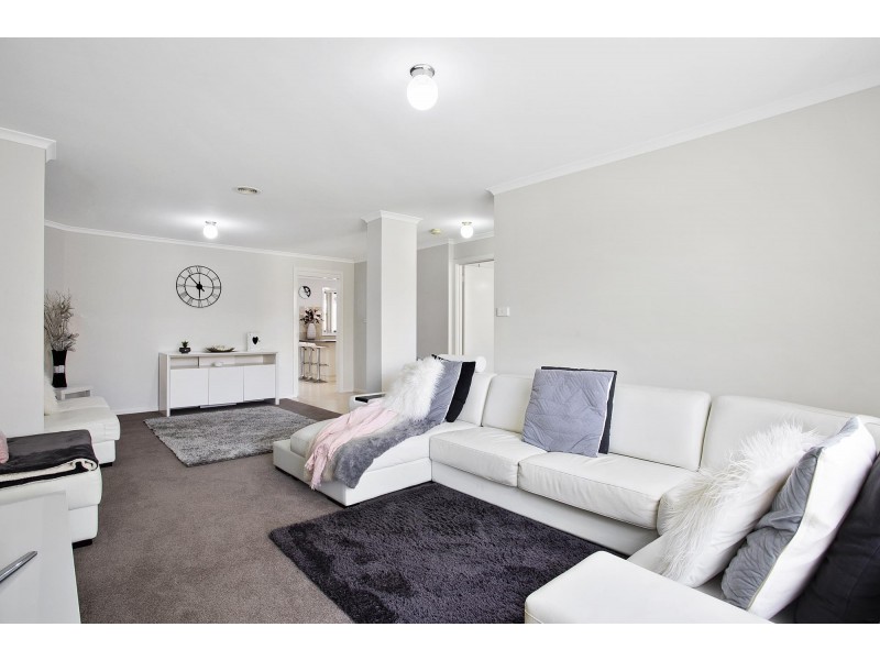 15 Triton Street, Dunlop ACT 2615