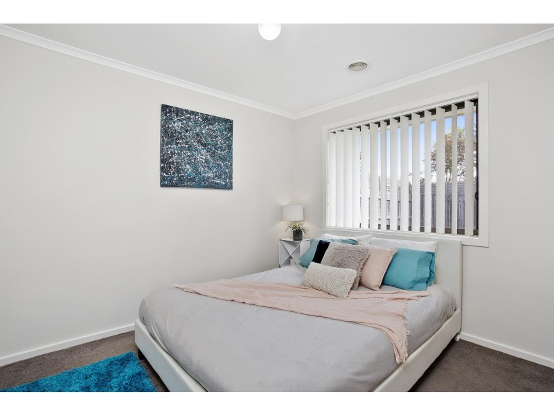 15 Triton Street, Dunlop ACT 2615