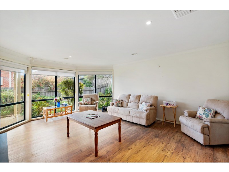 22 Douglas Waterhouse Drive, Dunlop ACT 2615