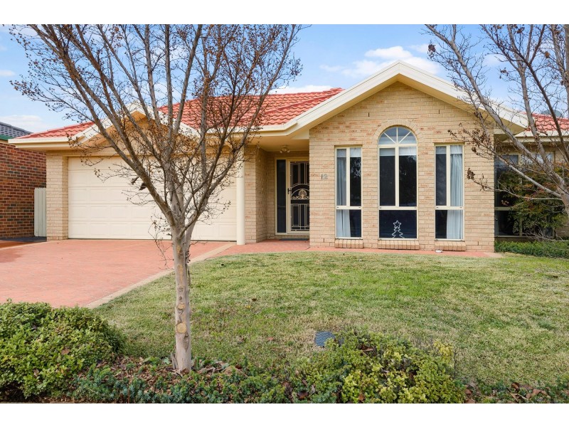 12 Bywaters Street, Amaroo ACT 2914