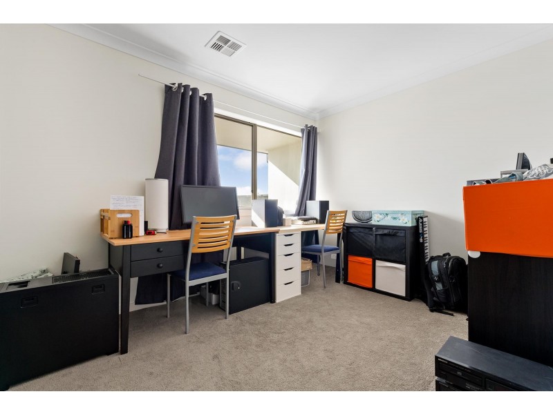 6/8 Henry Kendall Street, Franklin ACT 2913