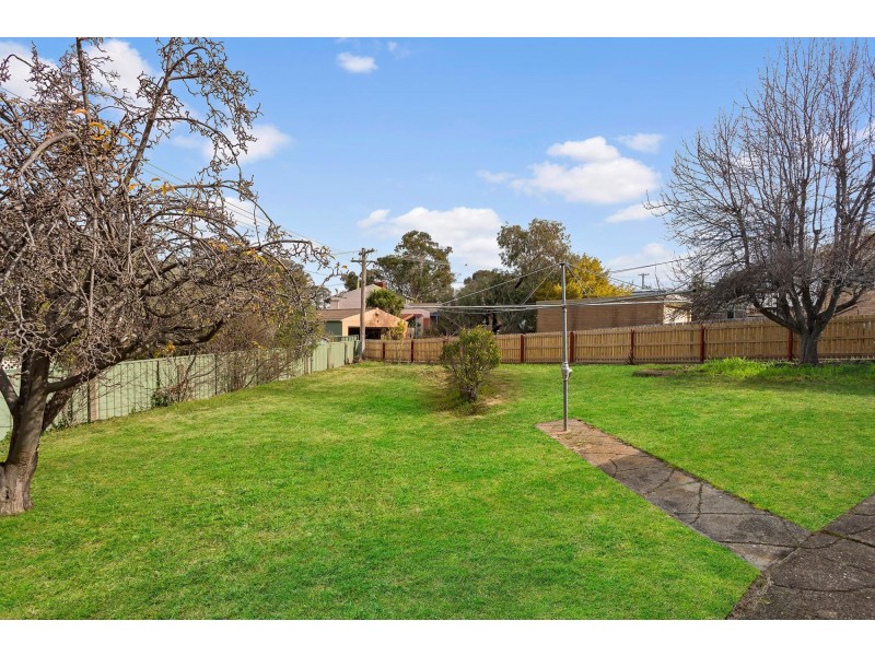 1 Bennet Place, Spence ACT 2615