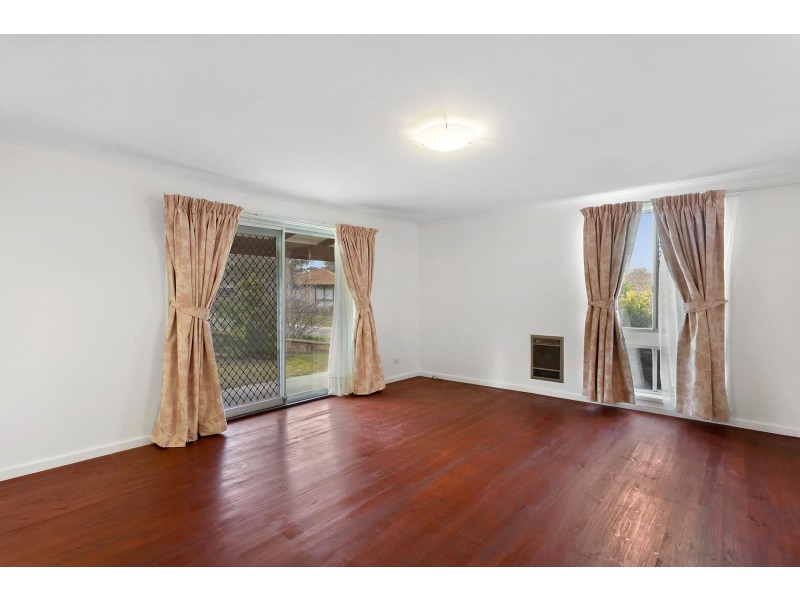 1 Bennet Place, Spence ACT 2615