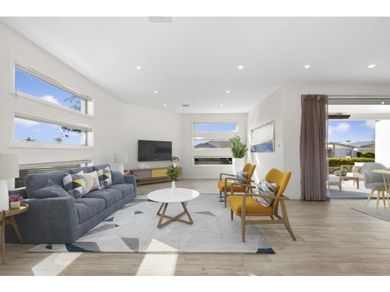 15 Maranunga Crescent, Crace ACT 2911
