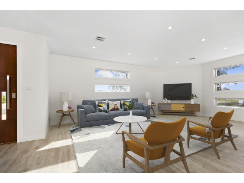 15 Maranunga Crescent, Crace ACT 2911