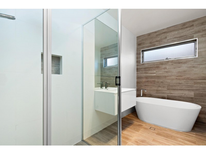 15 Maranunga Crescent, Crace ACT 2911