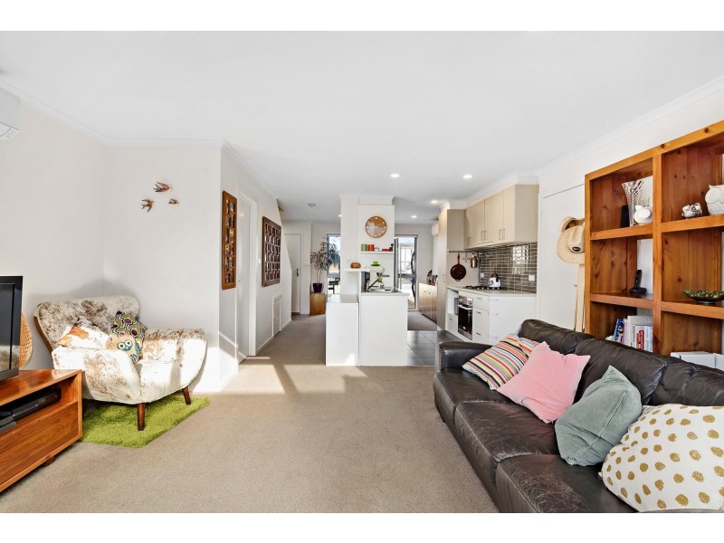 8 Guboo Street, Bonner ACT 2914