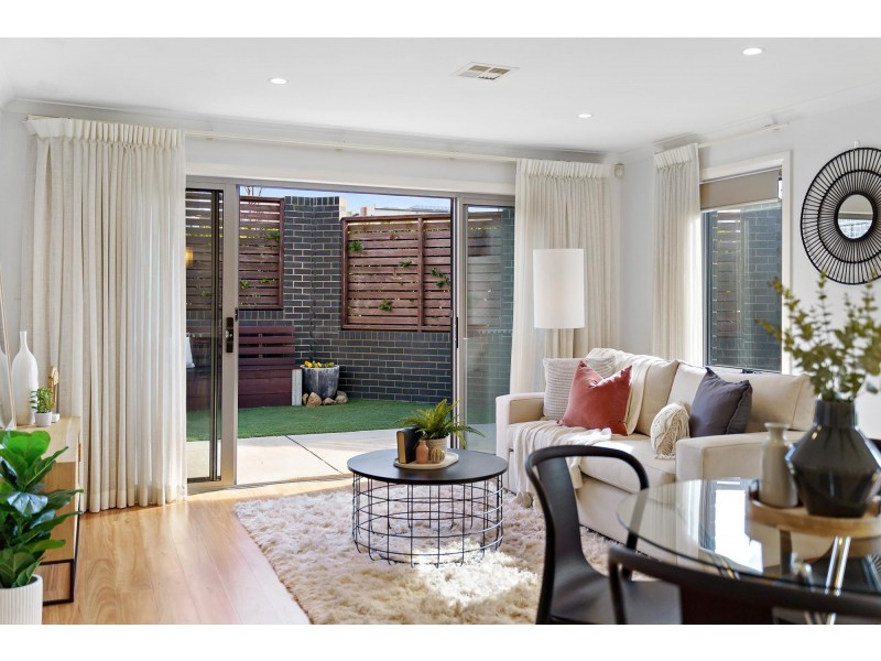 1/5 Keith Waller Rise, Casey ACT 2913