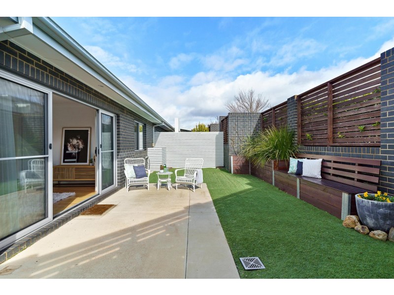 1/5 Keith Waller Rise, Casey ACT 2913