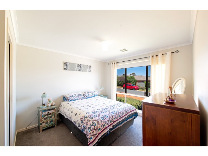 10 Tarra Place, Ngunnawal ACT 2913