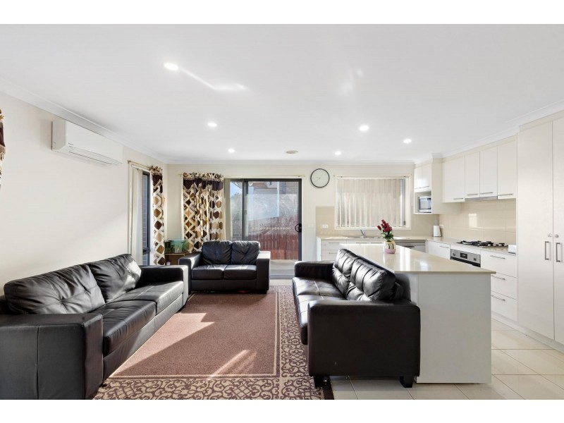 15 Punyibah Street, Crace ACT 2911