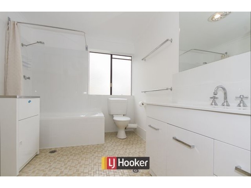 Unit/11/30 Chinner Crescent, Melba ACT 2615