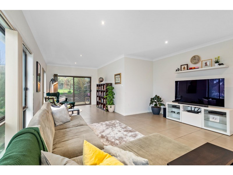 1/12 Lomax Street, Forde ACT 2914