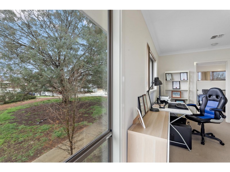 1/12 Lomax Street, Forde ACT 2914