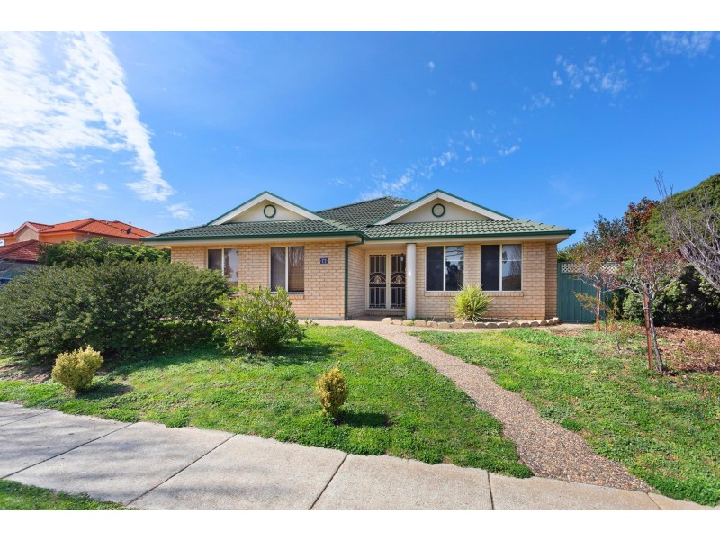 72 Shoalhaven Avenue, Amaroo ACT 2914