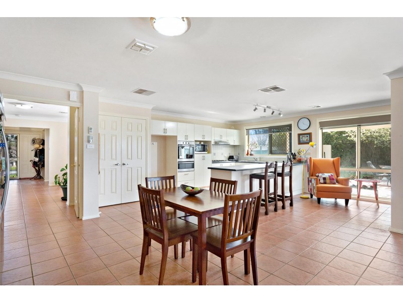 72 Shoalhaven Avenue, Amaroo ACT 2914