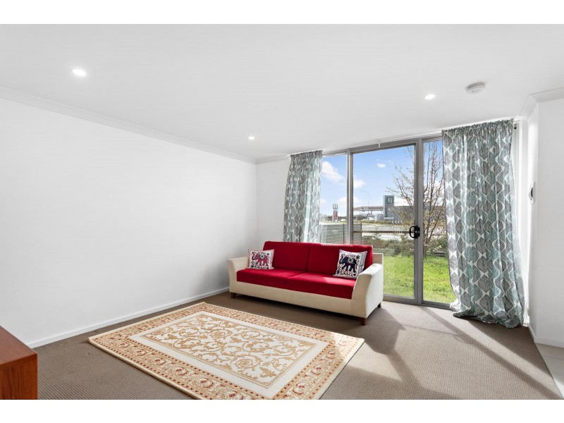 14 Lambrick Lane, Casey ACT 2913