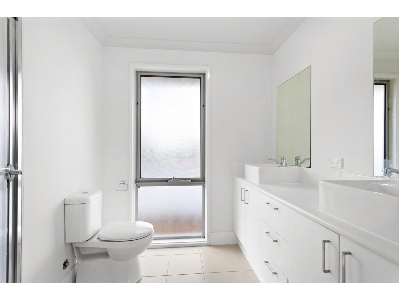 14 Lambrick Lane, Casey ACT 2913