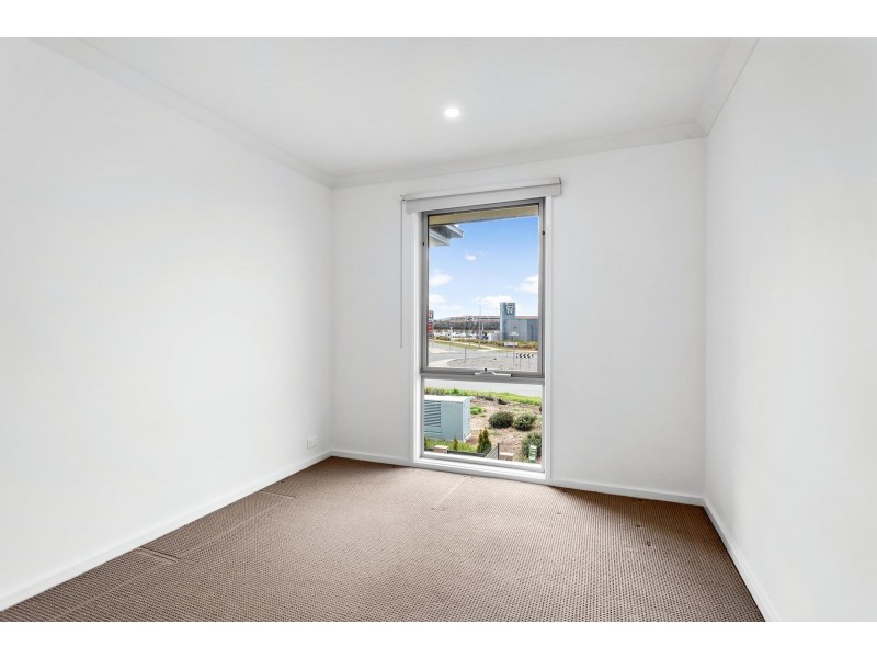 14 Lambrick Lane, Casey ACT 2913