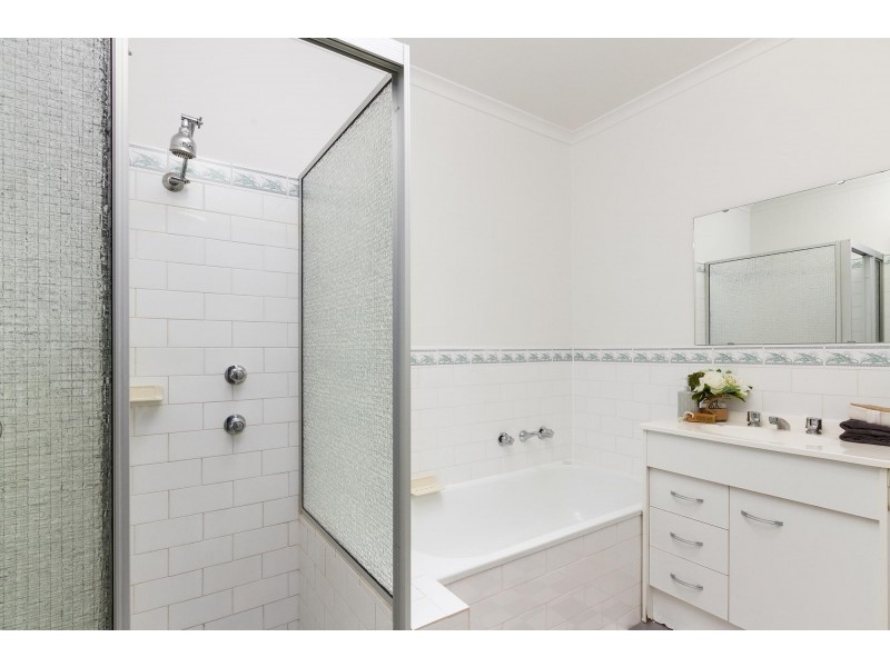 4 Samuels Crescent, Ngunnawal ACT 2913