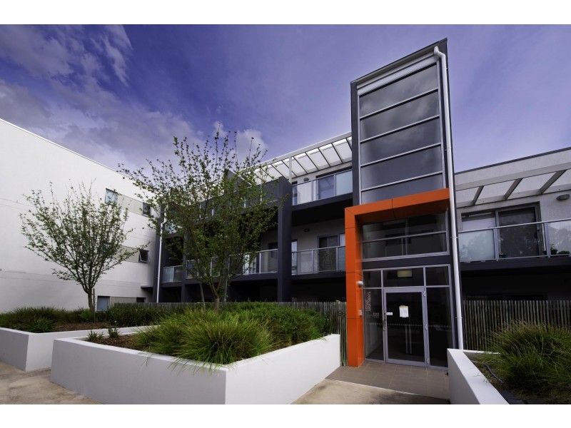 100/75 Elizabeth Jolley Crescent, Franklin ACT 2913