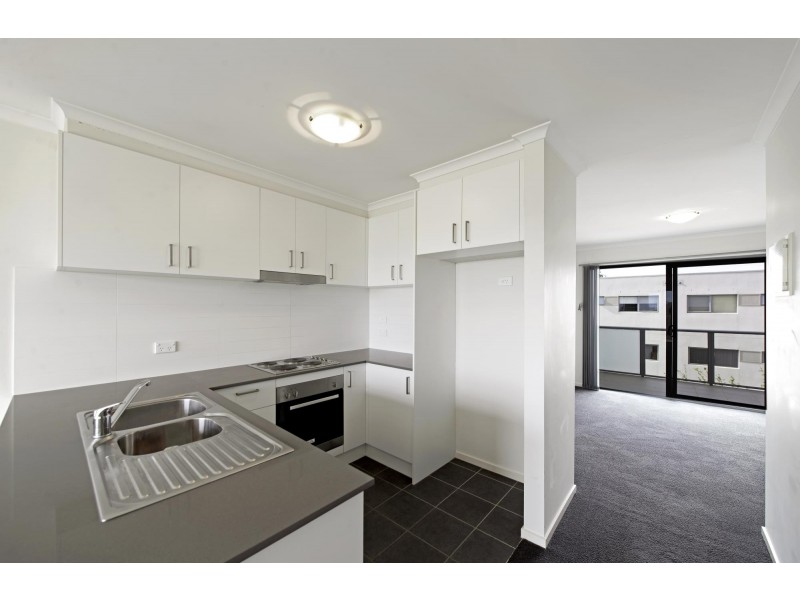 100/75 Elizabeth Jolley Crescent, Franklin ACT 2913