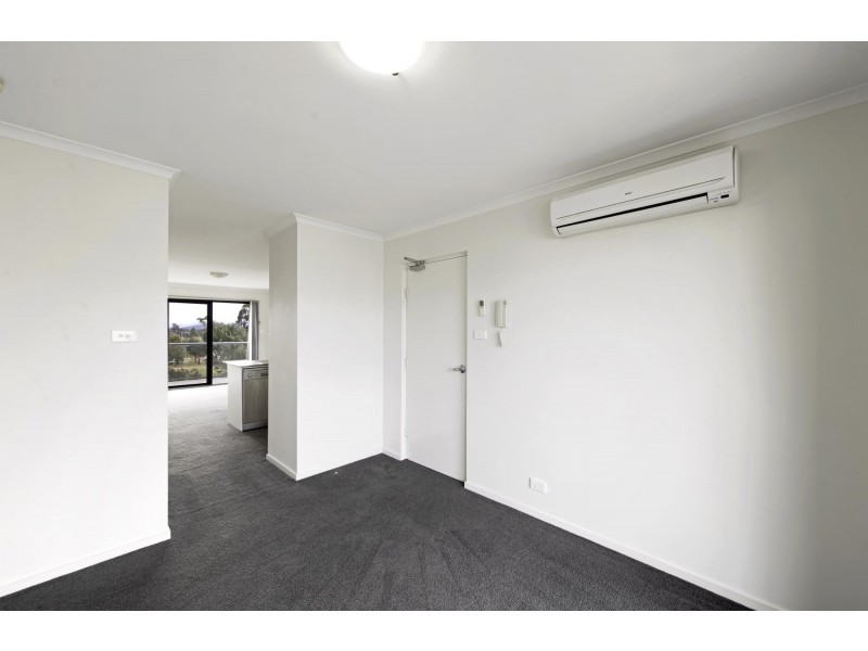 100/75 Elizabeth Jolley Crescent, Franklin ACT 2913