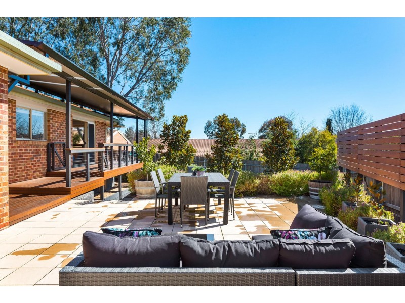 11 Freeling Crescent, Palmerston ACT 2913