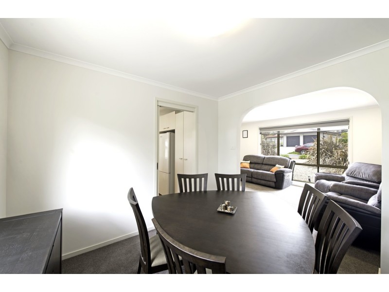 21 Augustus Close, Palmerston ACT 2913