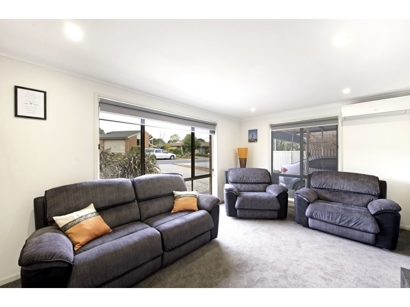 21 Augustus Close, Palmerston ACT 2913