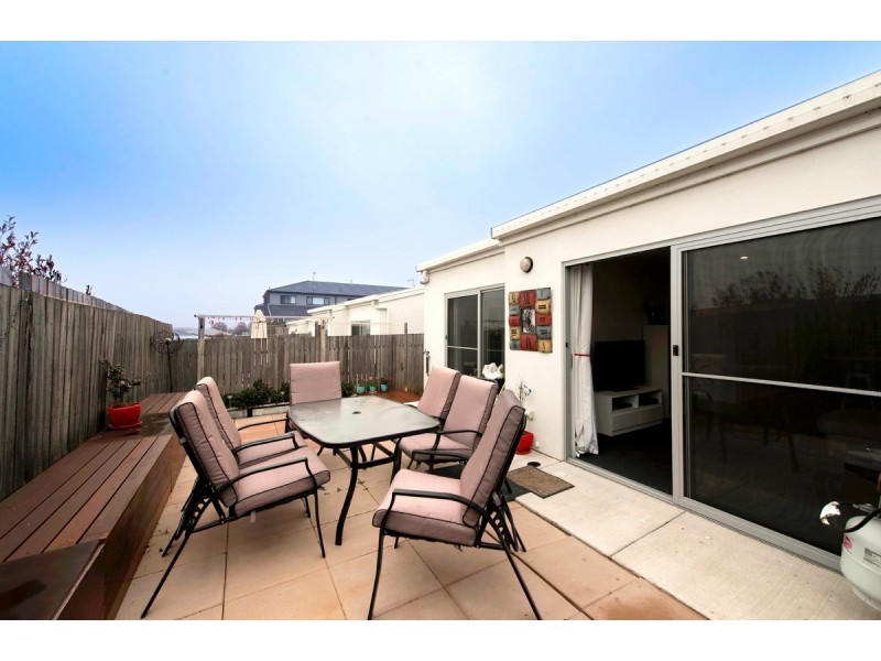 8/2 McGovern Street, Casey ACT 2913